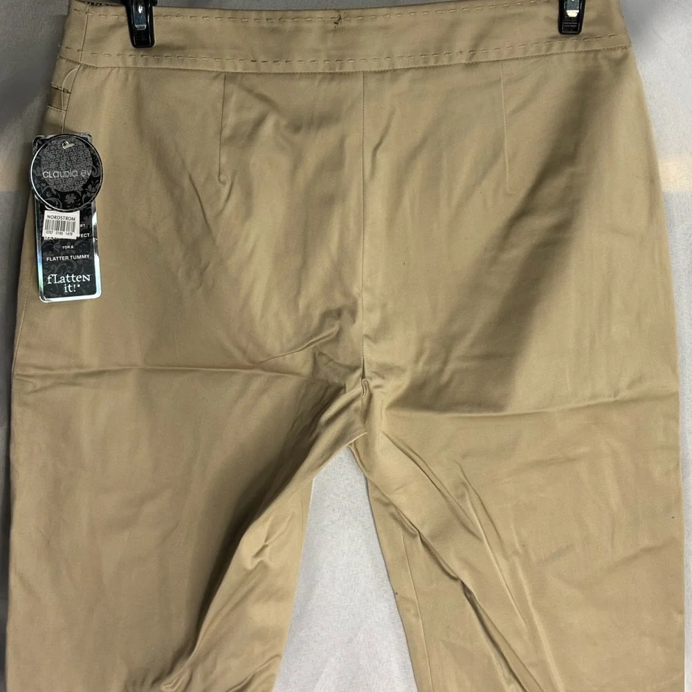 Nordstrom Women's Beige Bermudas‎
